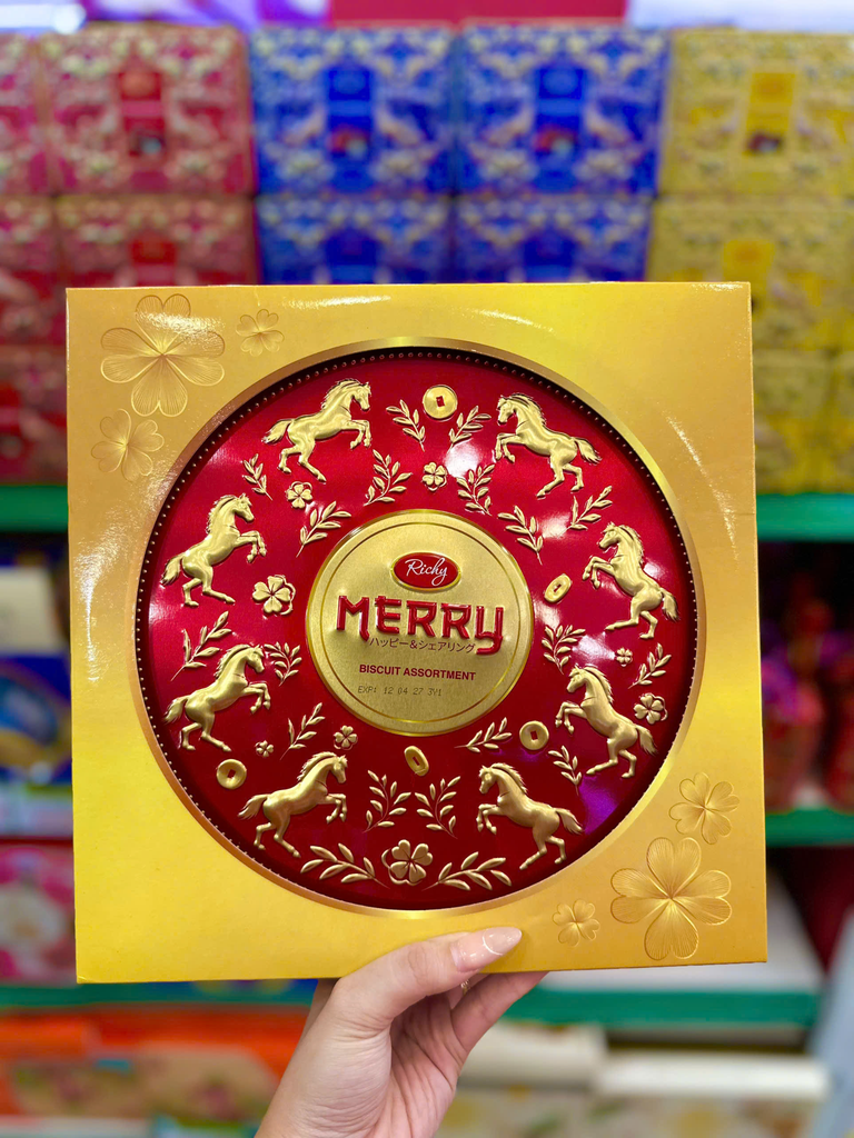 Bánh Quy Hộp Thiếc Merry Mã Đáo Thành Công - 334g