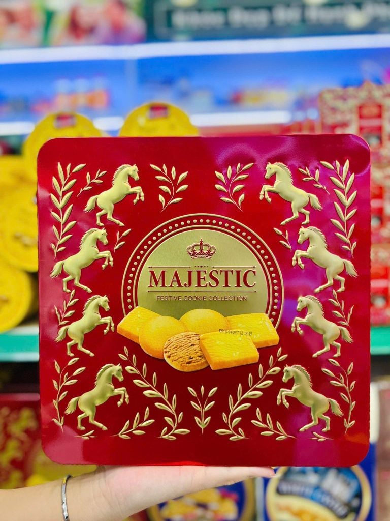 Bánh Quy Hộp Thiếc Majestic Mã Đáo Thành Công - 546g