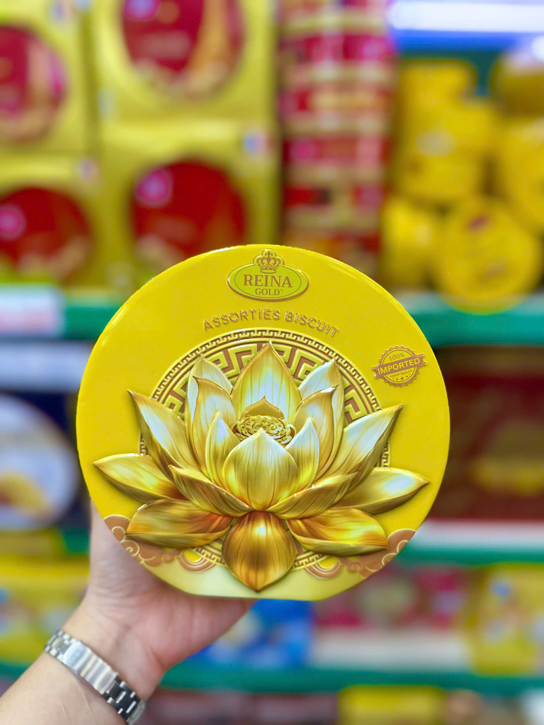 Bánh Quy Thập Cẩm Hộp Thiếc Reina Gold Hoa Sen – 126g