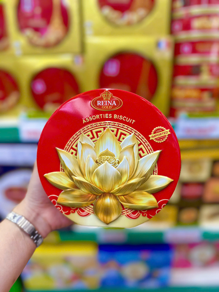 Bánh Quy Thập Cẩm Hộp Thiếc Reina Gold Hoa Sen – 126g