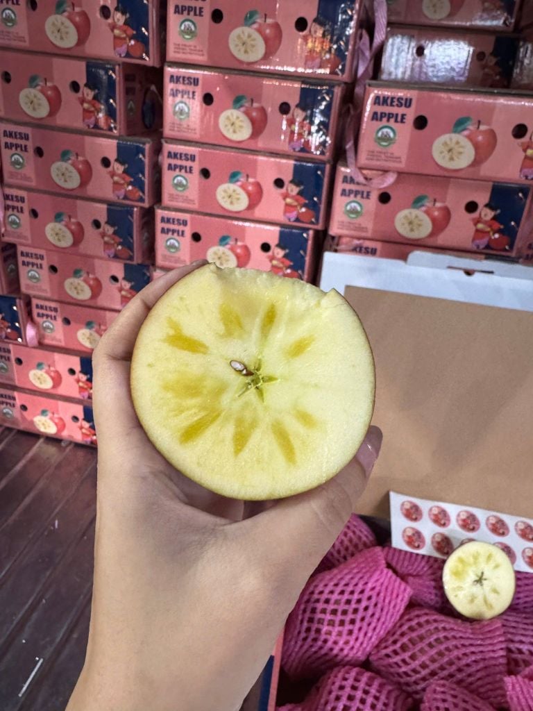 Táo Mật Nhật Akesu - Thùng 3kg