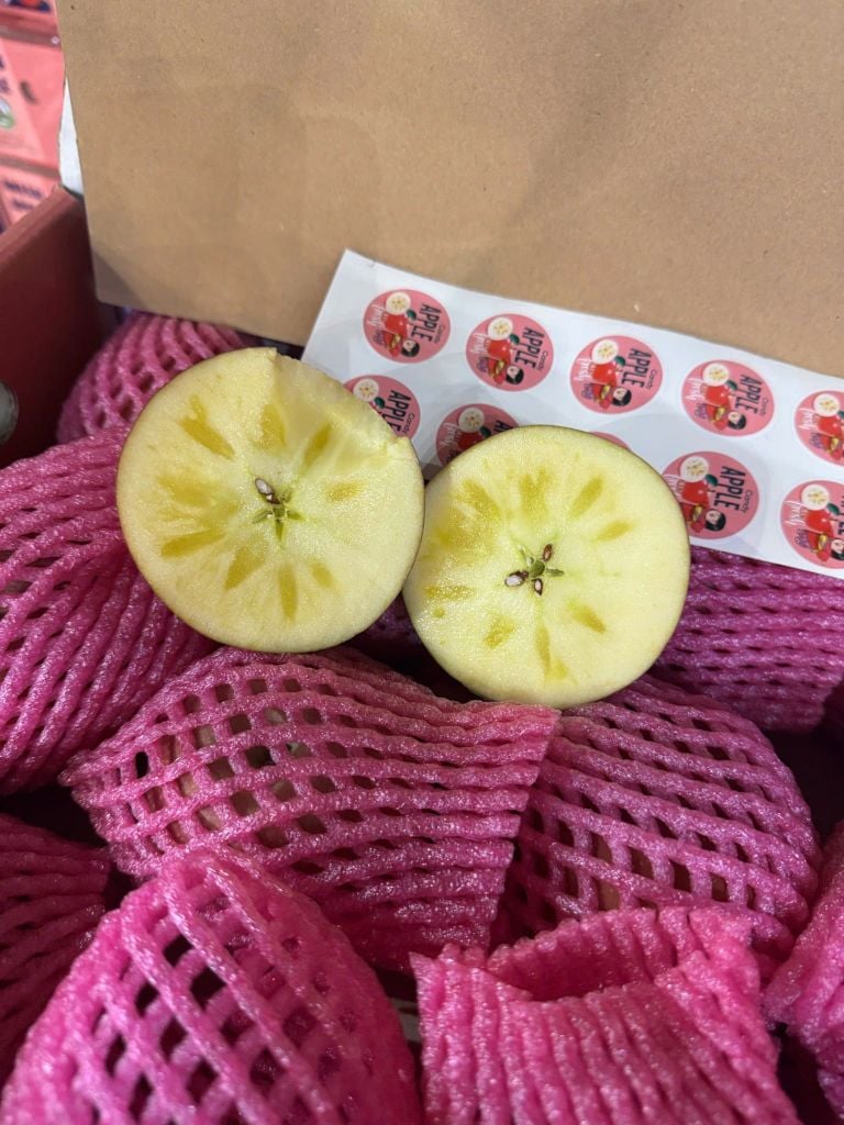 Táo Mật Nhật Akesu - Thùng 3kg