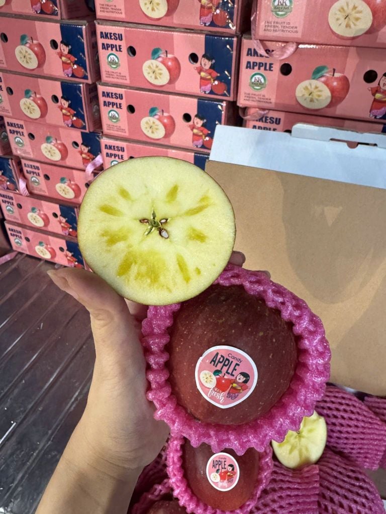 Táo Mật Nhật Akesu - Thùng 3kg