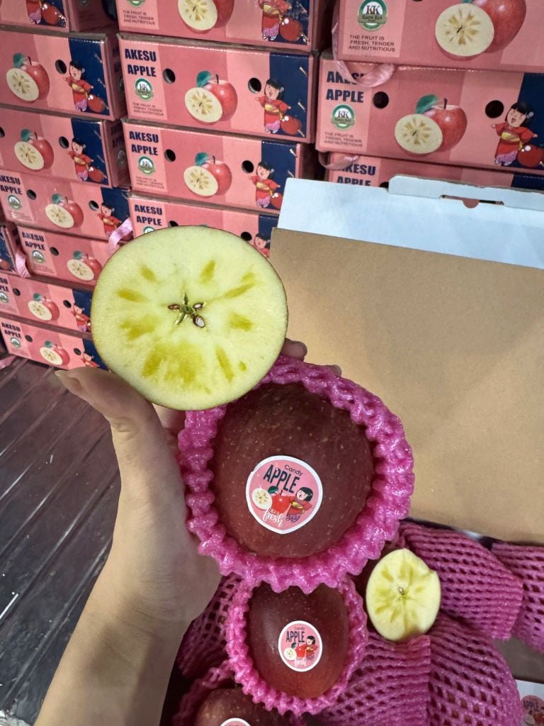 Táo Mật Nhật Akesu - Thùng 3kg