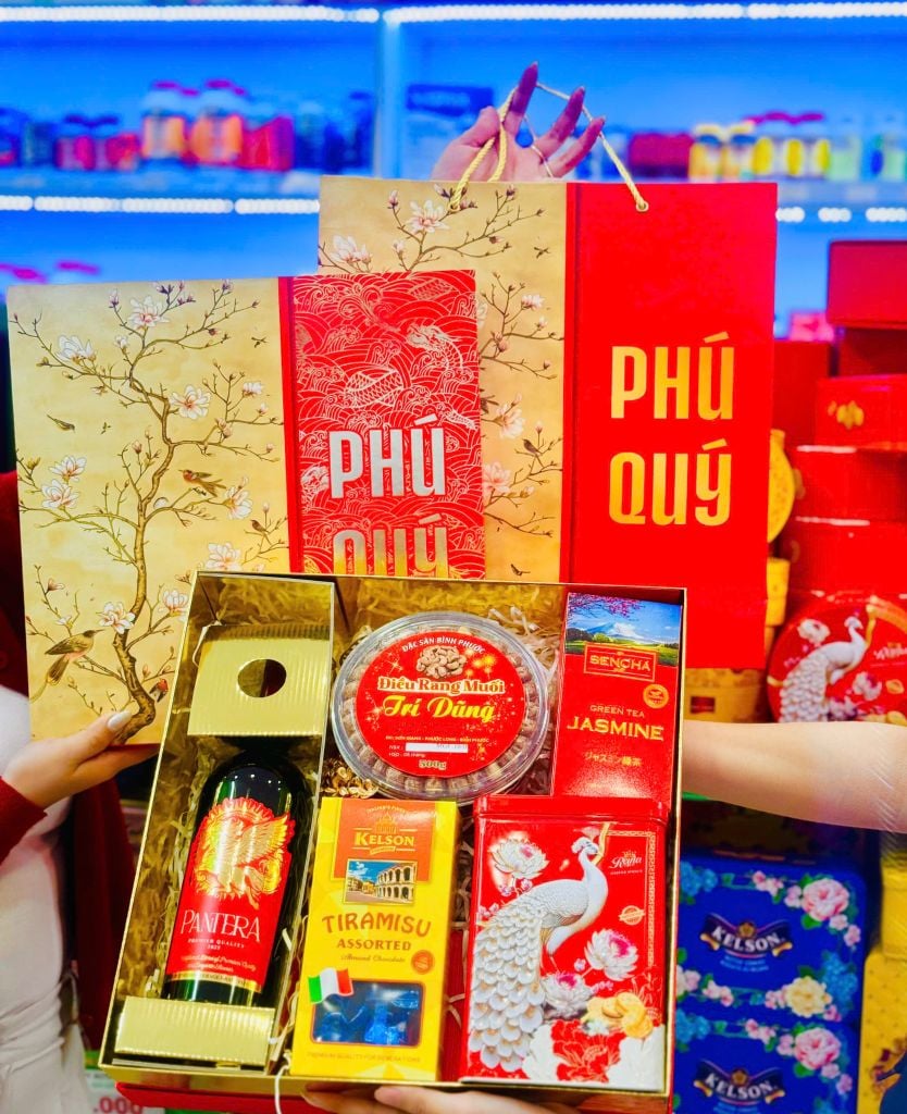 Hộp Quà Tết Cao Cấp 2026 – Phú Quý Vinh Hoa