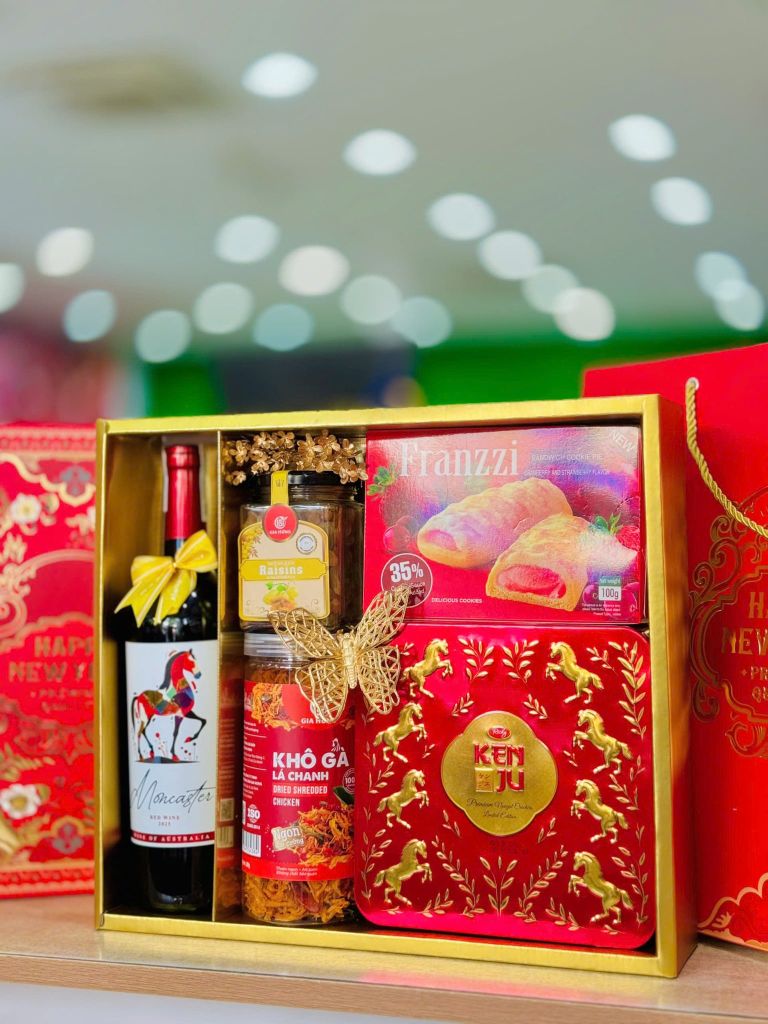 Hộp Quà Tết Cao Cấp 2026 - Vạn Sự Cát Tường