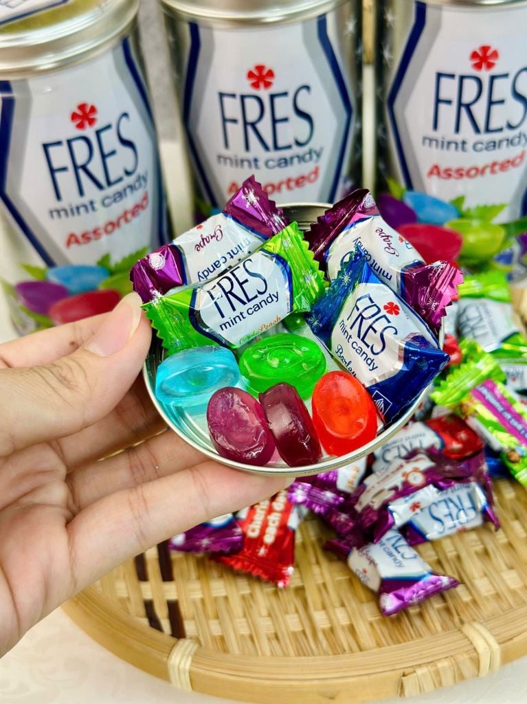 Kẹo Bạc Hà Trái Cây Hộp Thiếc Fres Mint Candy – 135g