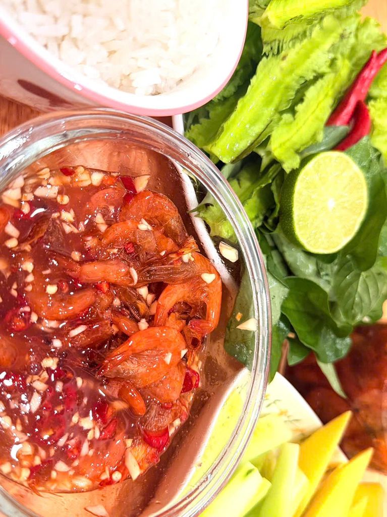 Mắm Tôm Nhà Ngoại Vị Quê Hương - 900g