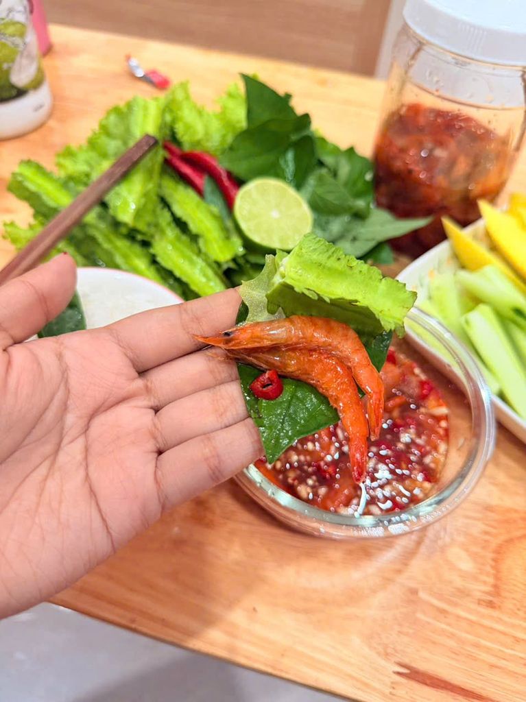 Mắm Tôm Nhà Ngoại Vị Quê Hương - 900g