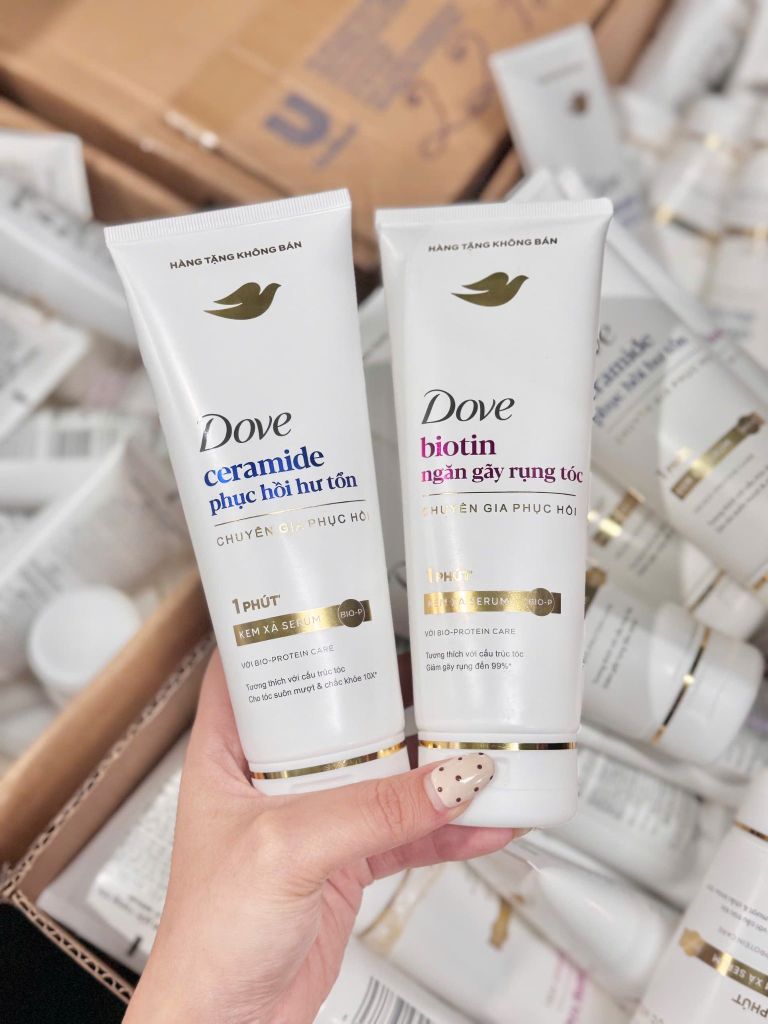 Dầu Xả Dove Ceramide Phục Hồi Hư Tổn - 136g