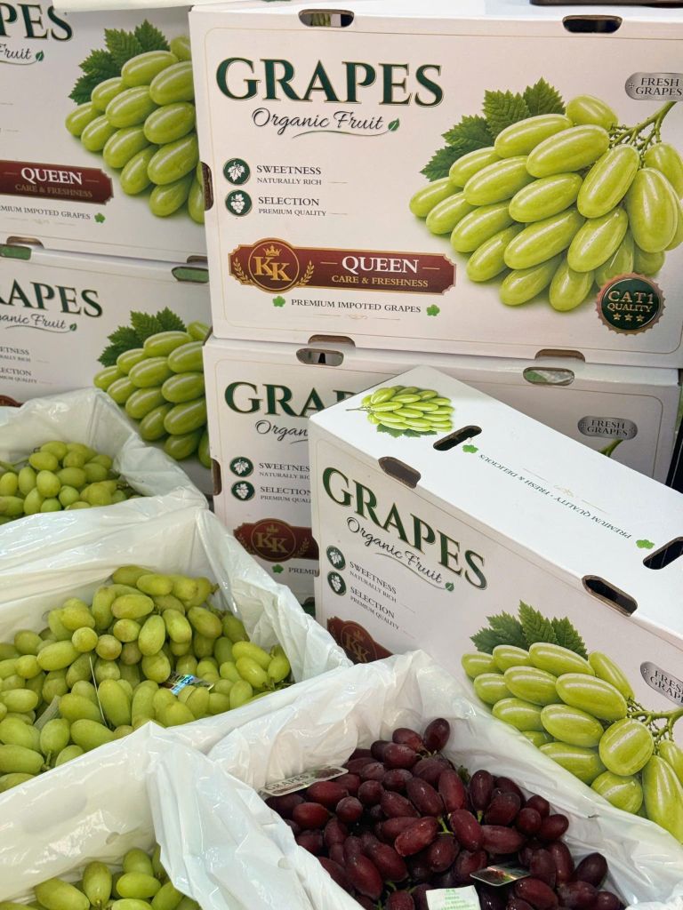 Nho Xanh Hoàng Hậu - 1KG