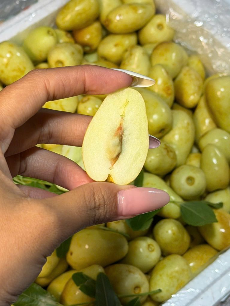 Hồng Táo Tươi Hoàng Kim Vip - 500G
