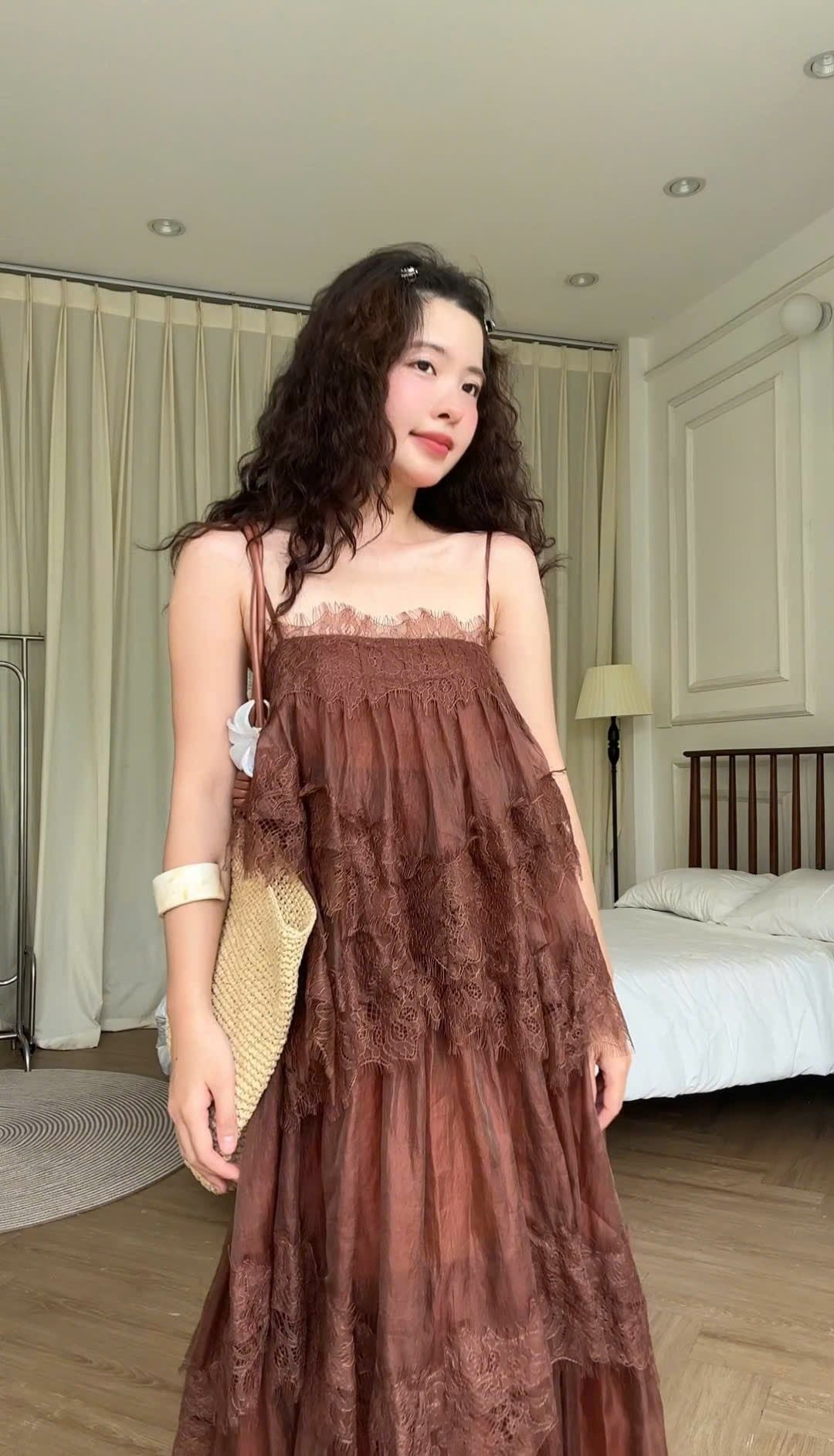 Váy maxi 2 dây Lace Chiffon Tiered Layered Maxi Dress nhiều màu