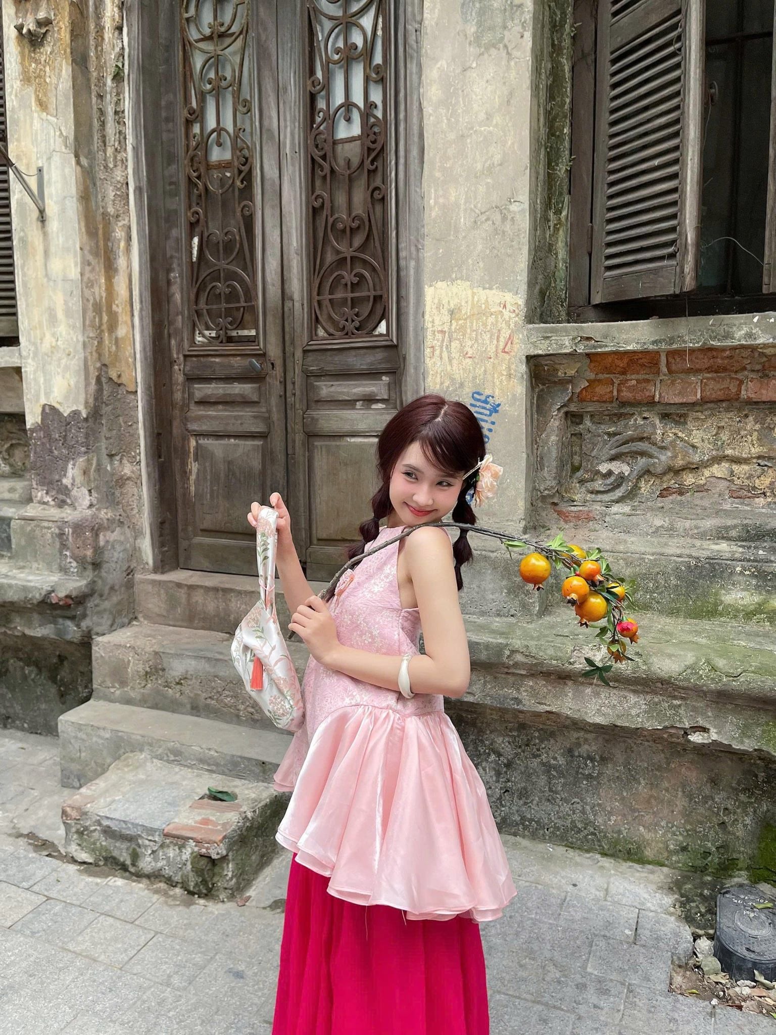 Áo yếm Dư Họa