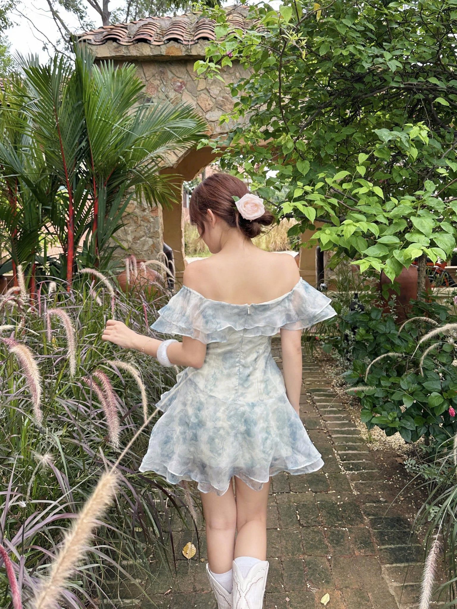 Váy hoa trễ vai Ianthe Fleur Dress nhiều màu