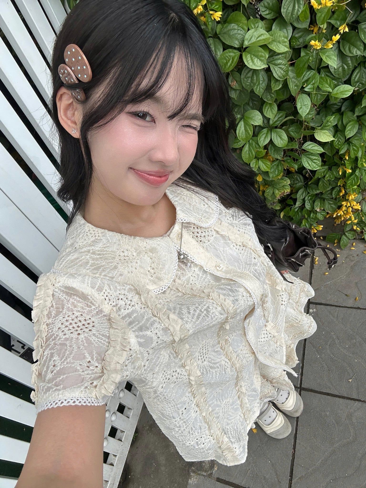 Set áo và chân váy váy kem Cream Lace Chiffon Fleur Collar Set