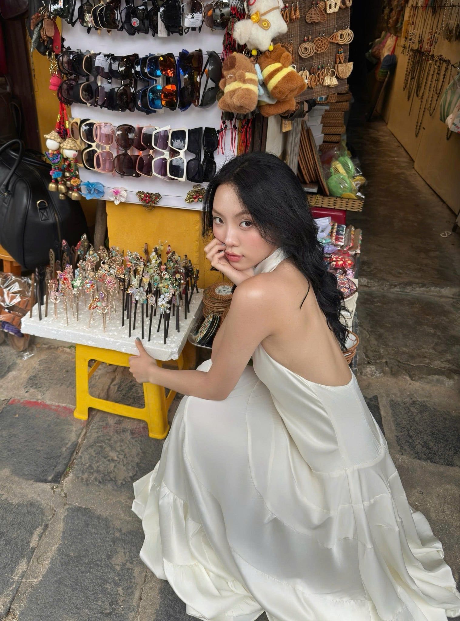 Váy maxi cổ yếm White Silky Halter Neck Tiered Dress