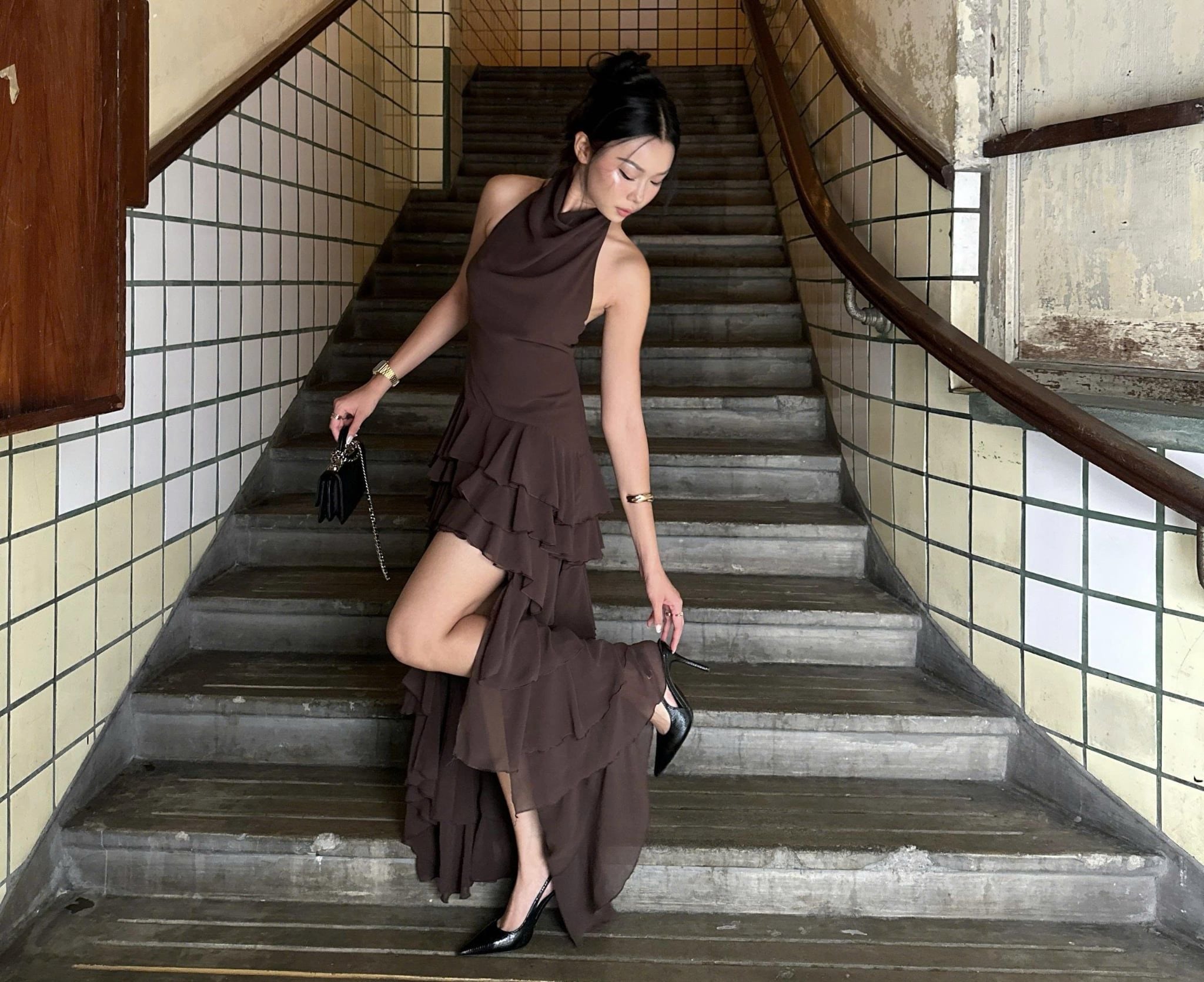 Váy maxi dáng yếm Brown Sheer Ruffle High Low Maxi Dress