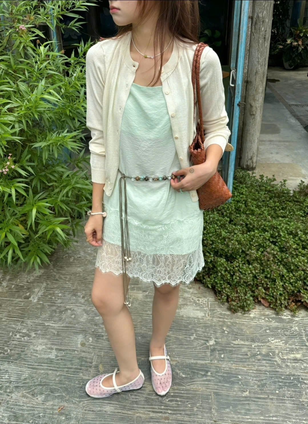 Váy lụa 2 dây Mint Silky Lace Hem Mini Dress