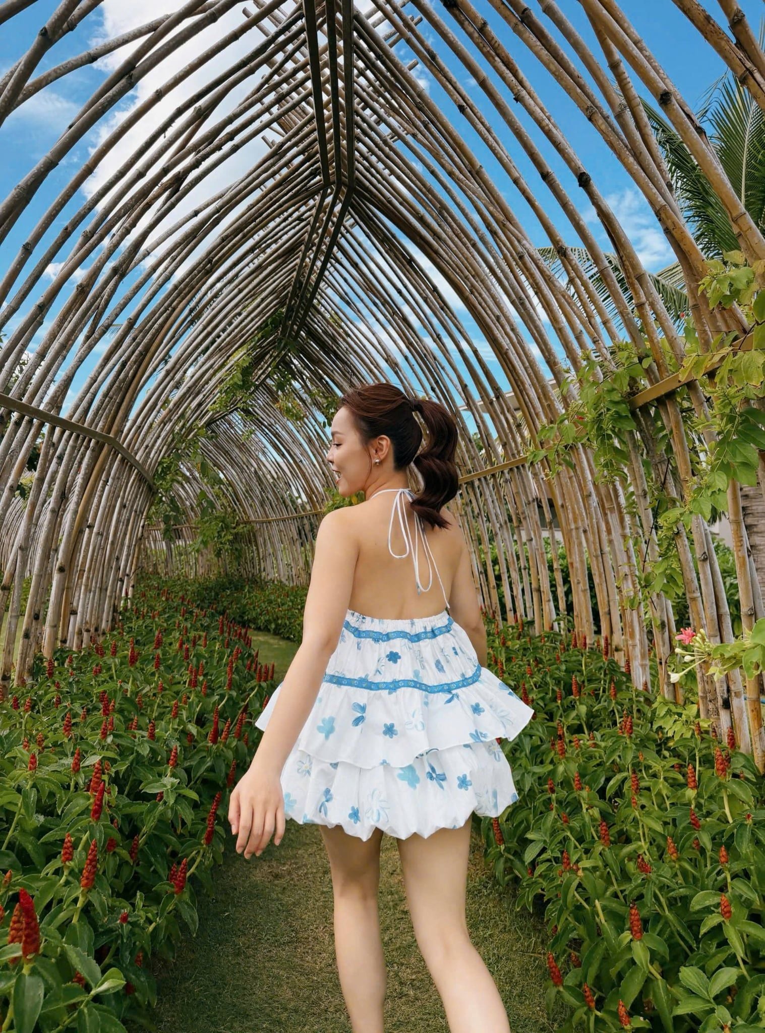 Set yếm White Blue Fleur Halter Tiered Set