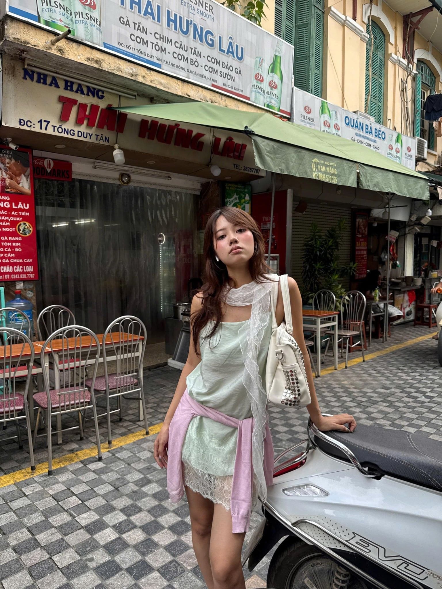 Váy lụa 2 dây Mint Silky Lace Hem Mini Dress