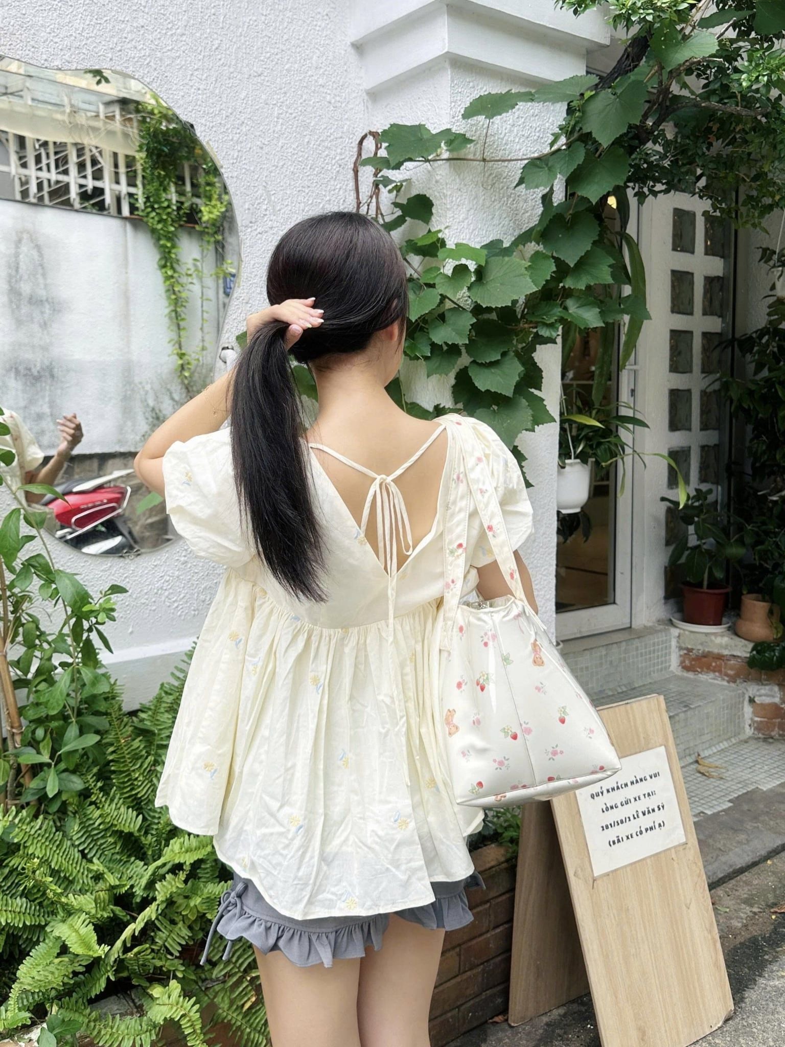 Áo babydoll Butter V Neck Puff Sleeve Babydoll Top nhiều màu