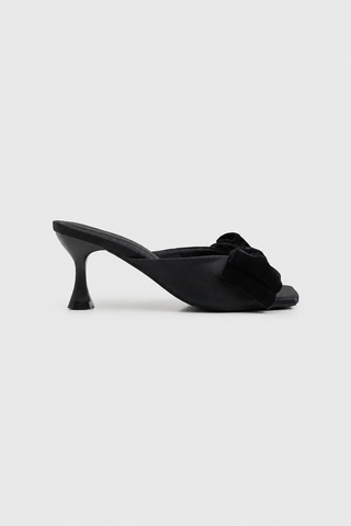 Giày cao gót phối nơ Grady Heels in Black