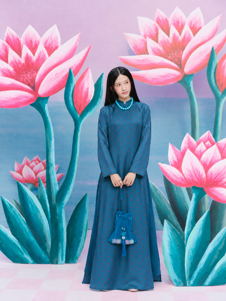  Áo Dài Lam Tuyền (không kèm quần) 