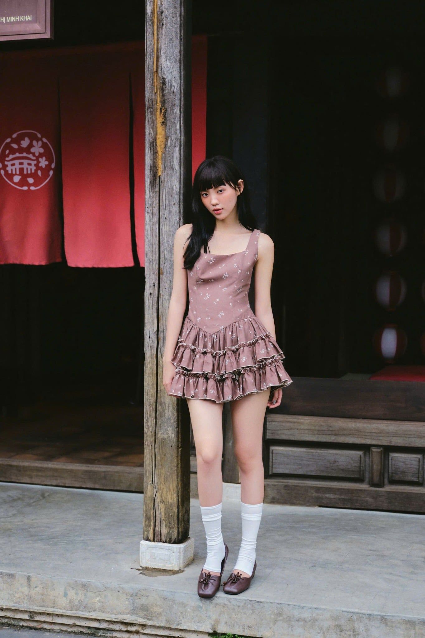 Váy nâu hoa nhí Taupe Ditsy Floral Sleeveless Ruffle Mini Dress
