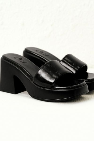  Christa Heels nhiều màu 