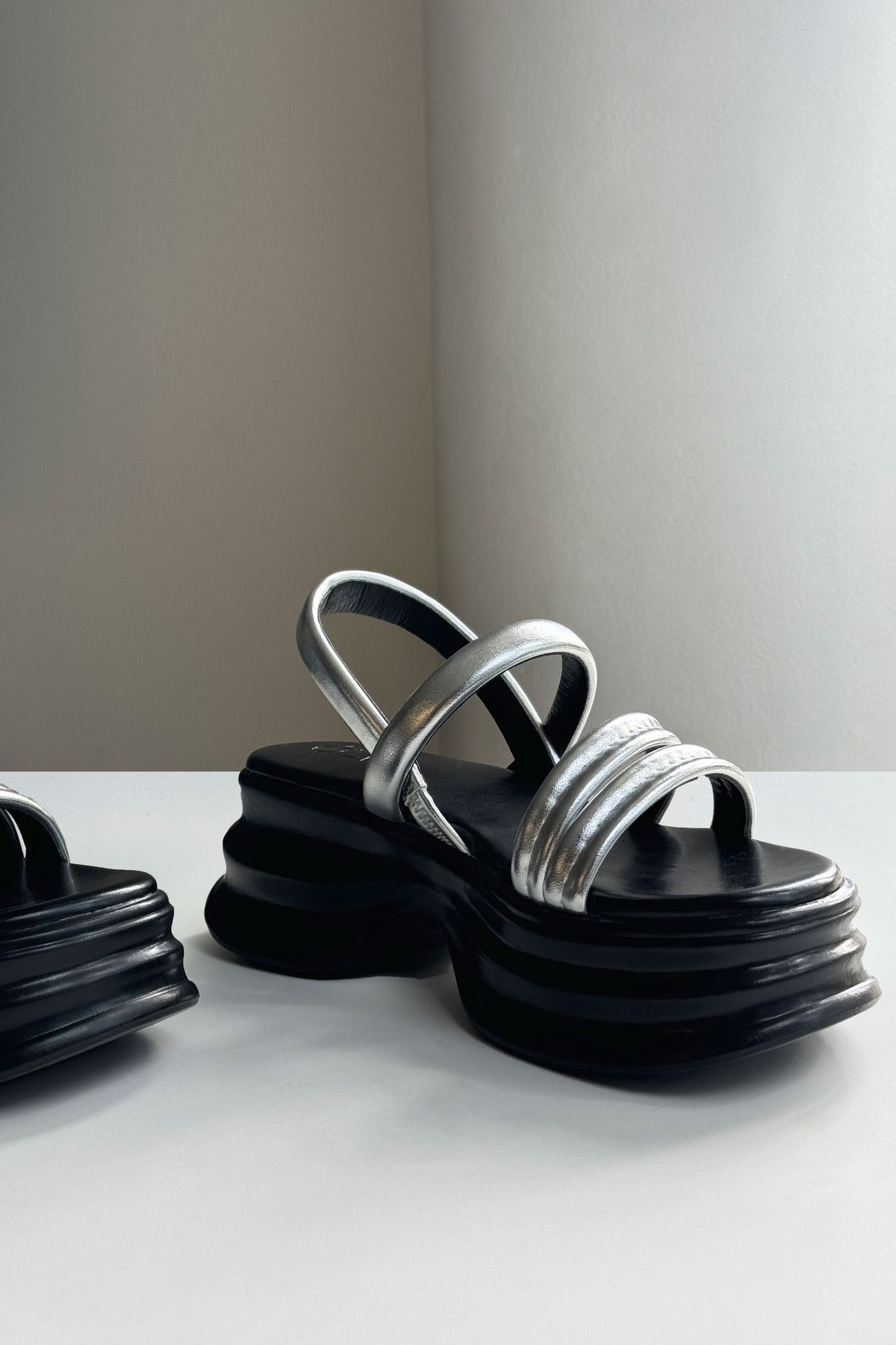 Deasia Sandals nhiều màu