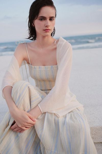  Áo khoác xoan cánh dơi Beige Silky Batwing Coat 