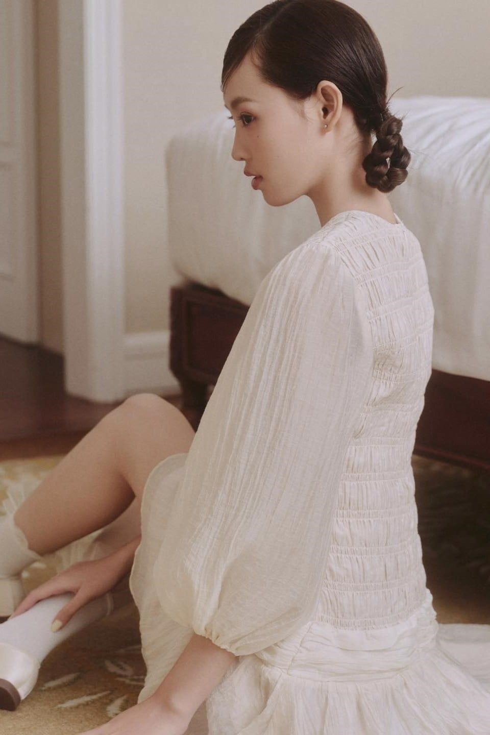 Váy hoa cổ V tay dài Abigail Dress nhiều màu