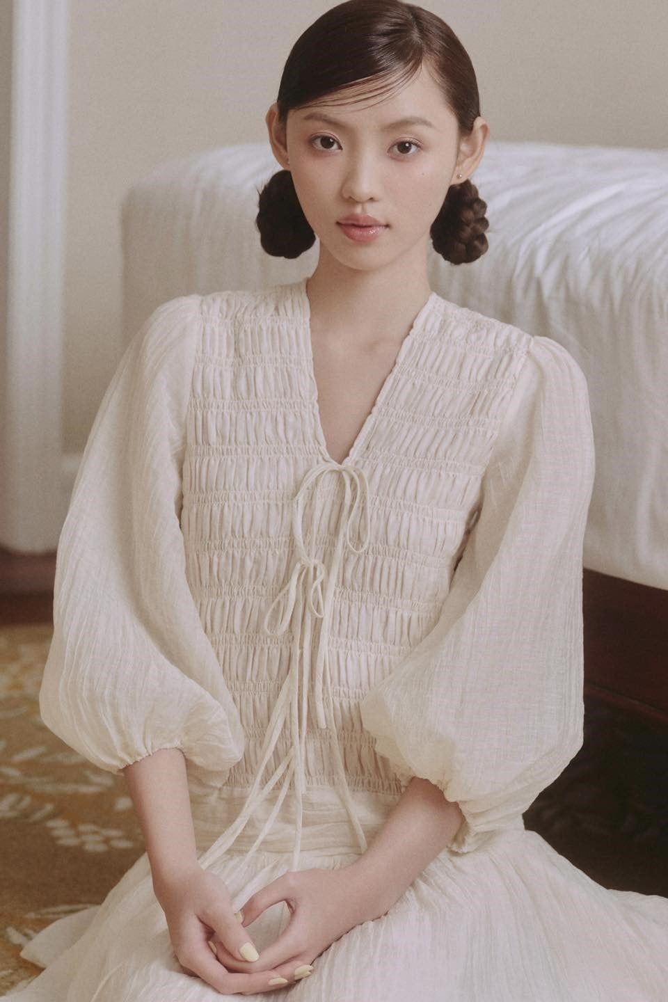 Váy hoa cổ V tay dài Abigail Dress nhiều màu