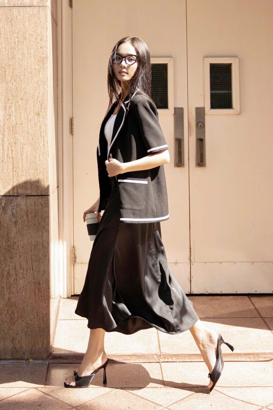 Áo khoác Arella Short Sleeve Blazer