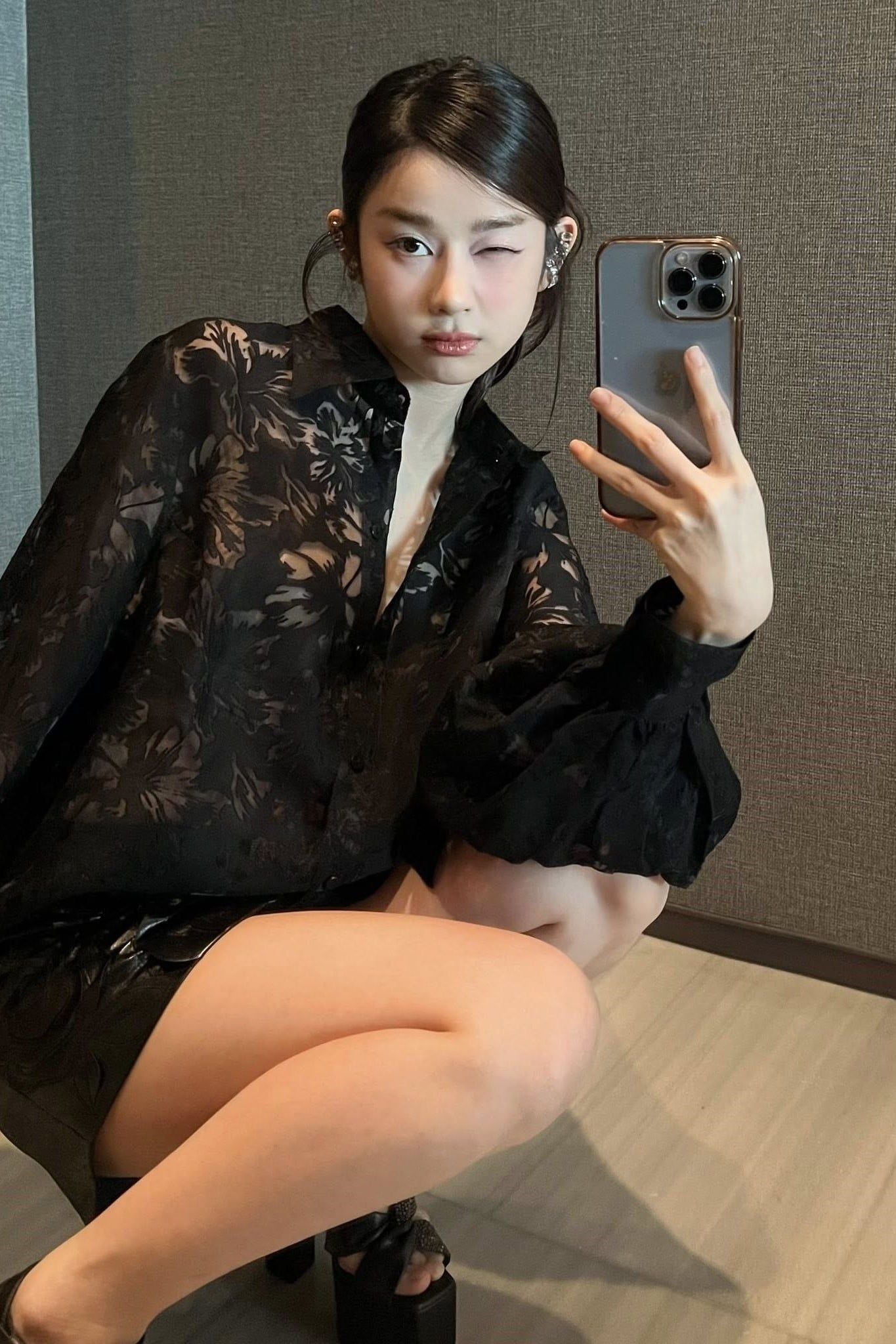 Chân váy mini Fleur Applique Mini A Line Skirt nhiều màu