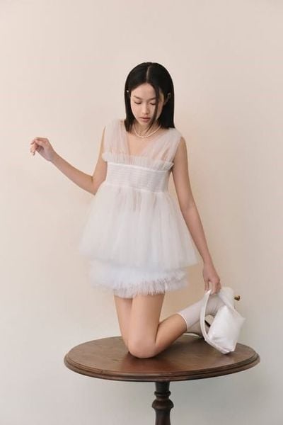  Áo lưới tầng Ivory Mesh Smocked Layered Top 