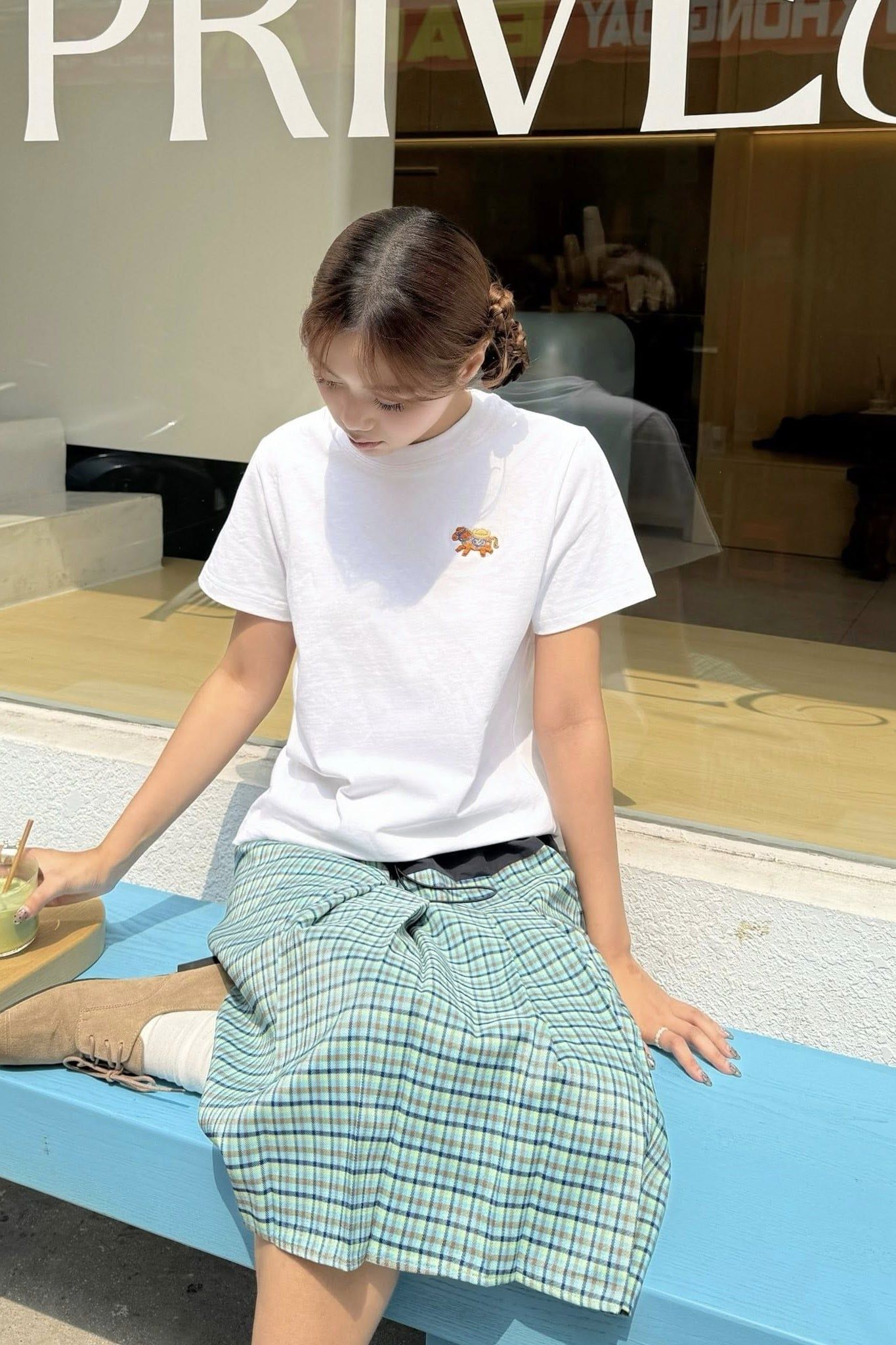 Áo thun thêu hình ngựa Cotton Horse Embro Tshirt nhiều màu