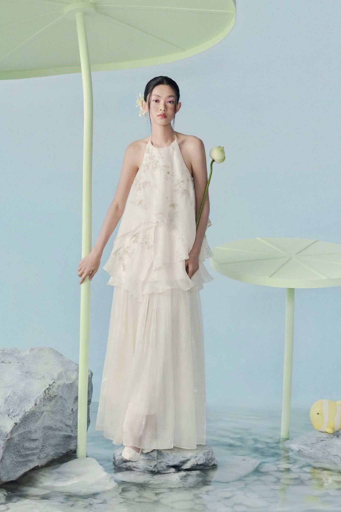 Chân váy áo dài phom rộng Tường Vân