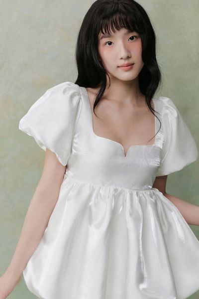  Áo babydoll tay bồng White Tafta Puff Top 