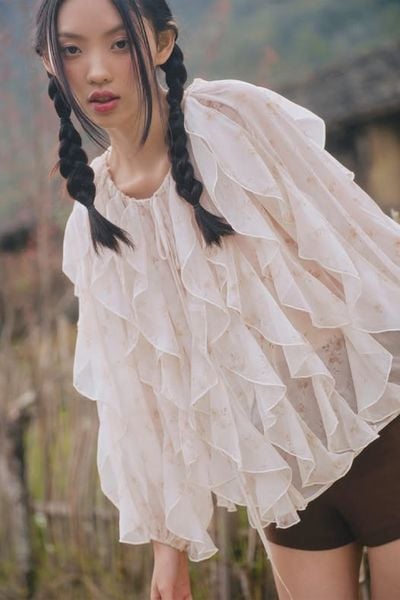  Áo voan tay dài Cream Chiffon Layered Ruffle Tie Neck Top 