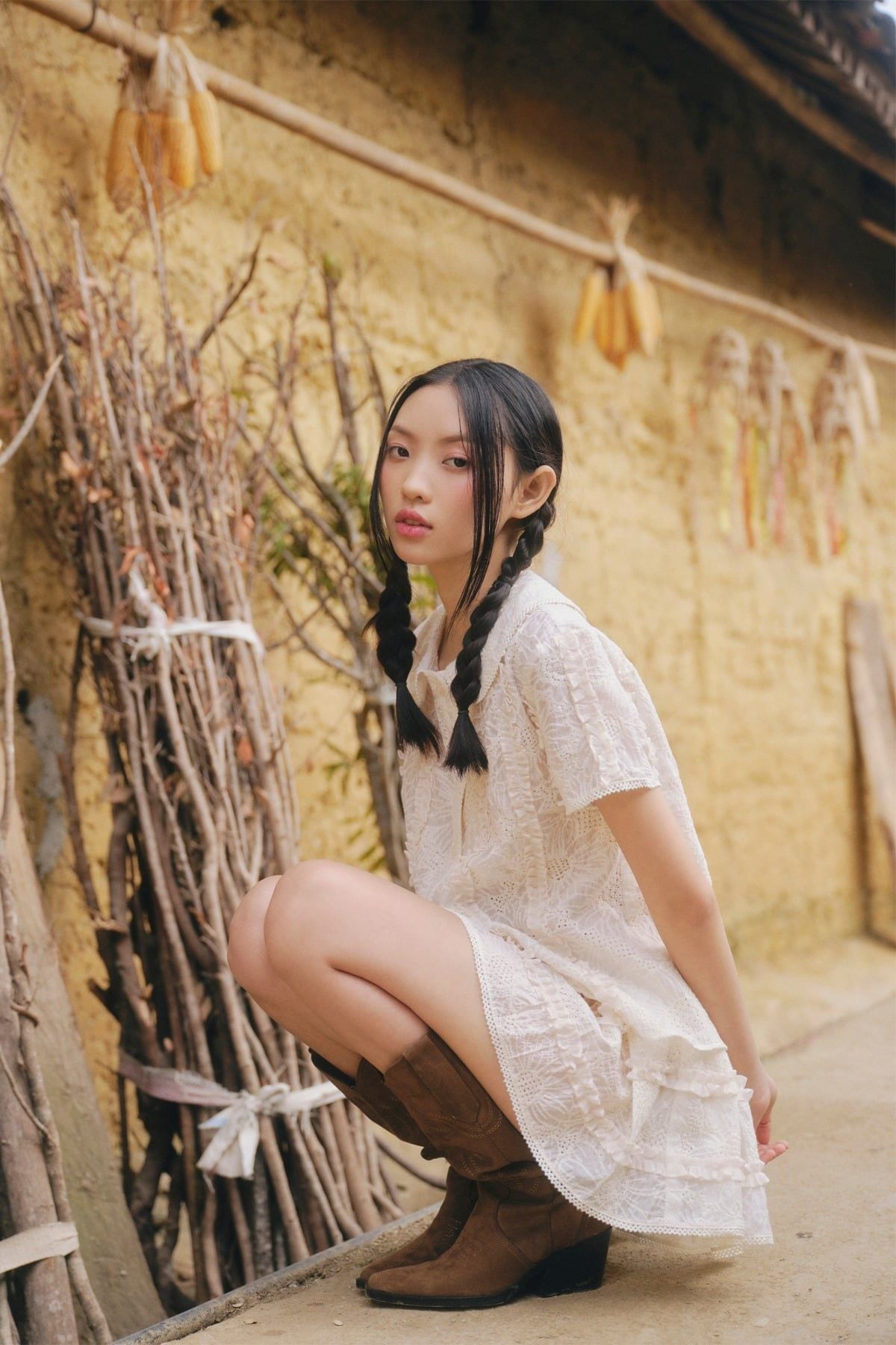 Set áo và chân váy váy kem Cream Lace Chiffon Fleur Collar Set