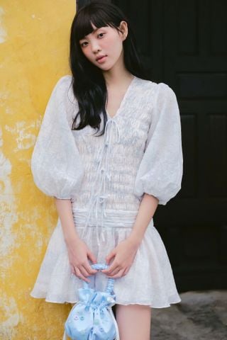 Váy hoa cổ V tay dài Abigail Dress nhiều màu