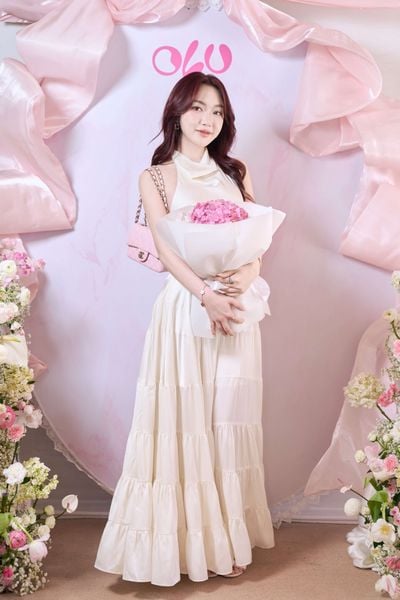  White Silky Halter Neck Tiered Dress 