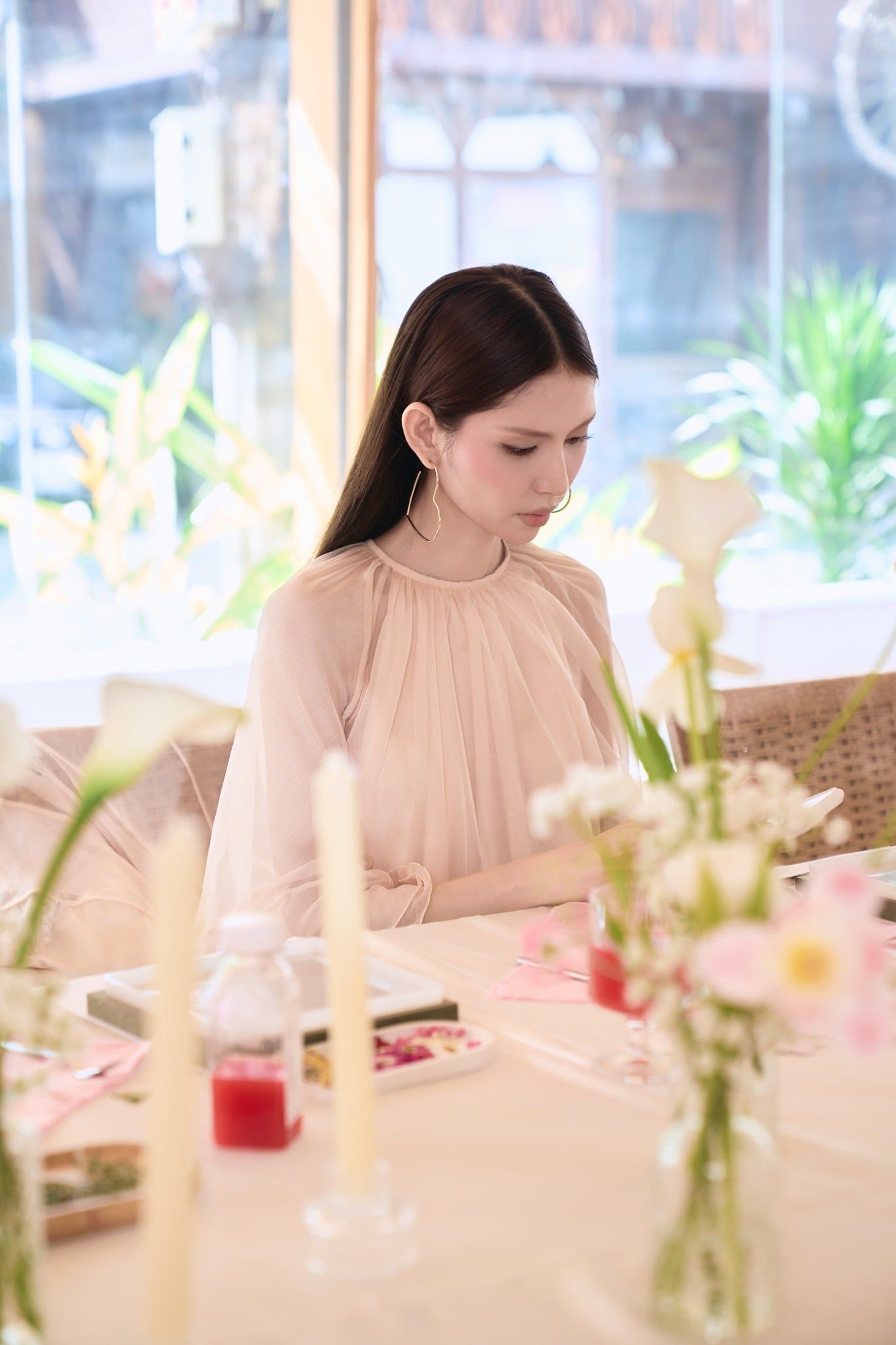 Váy đi tiệc Cream Chiffon High Low Ruffle Mini Dress