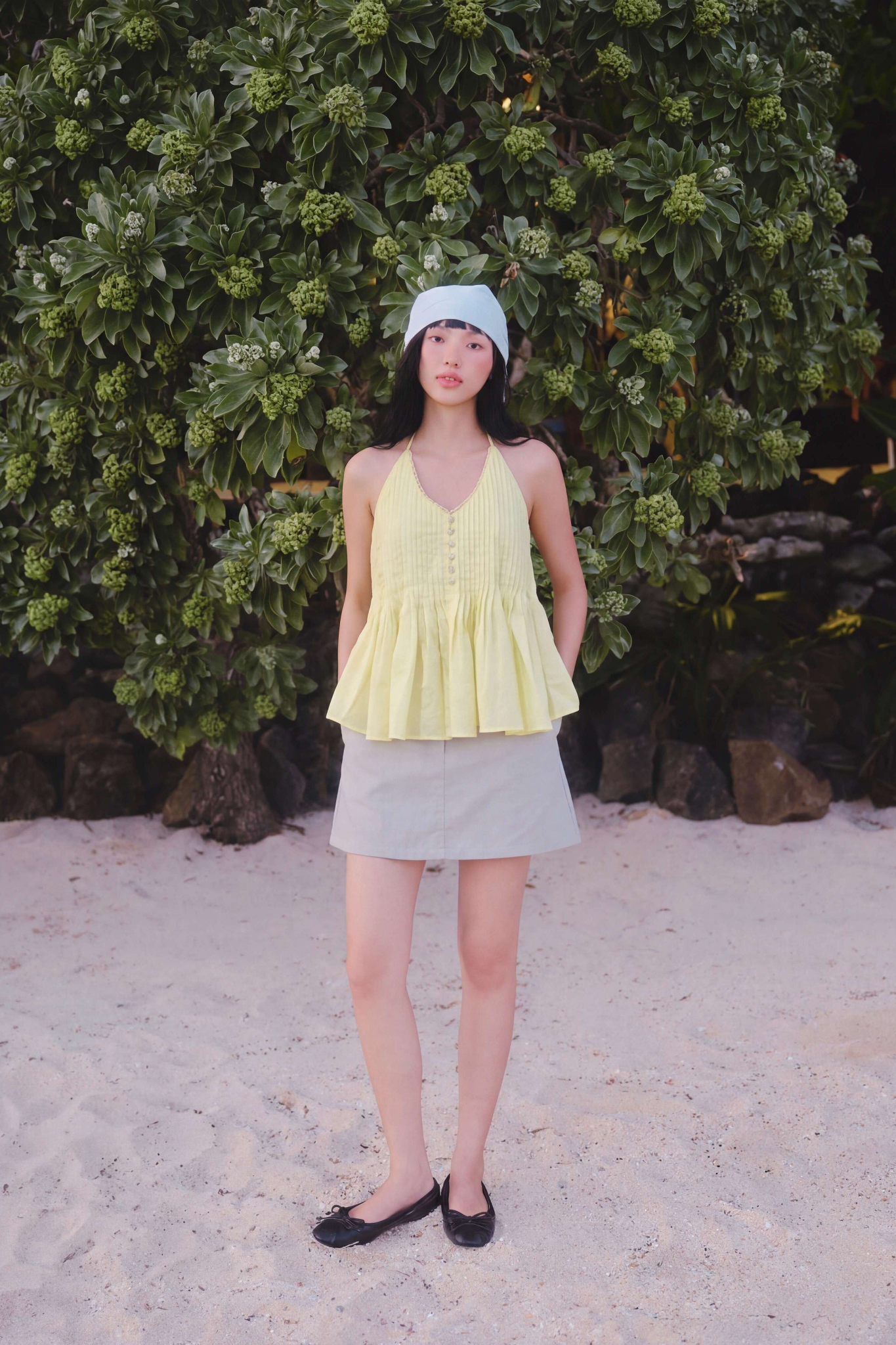 Áo cổ yếm Yellow Cotton Halter Neck Pleated Top