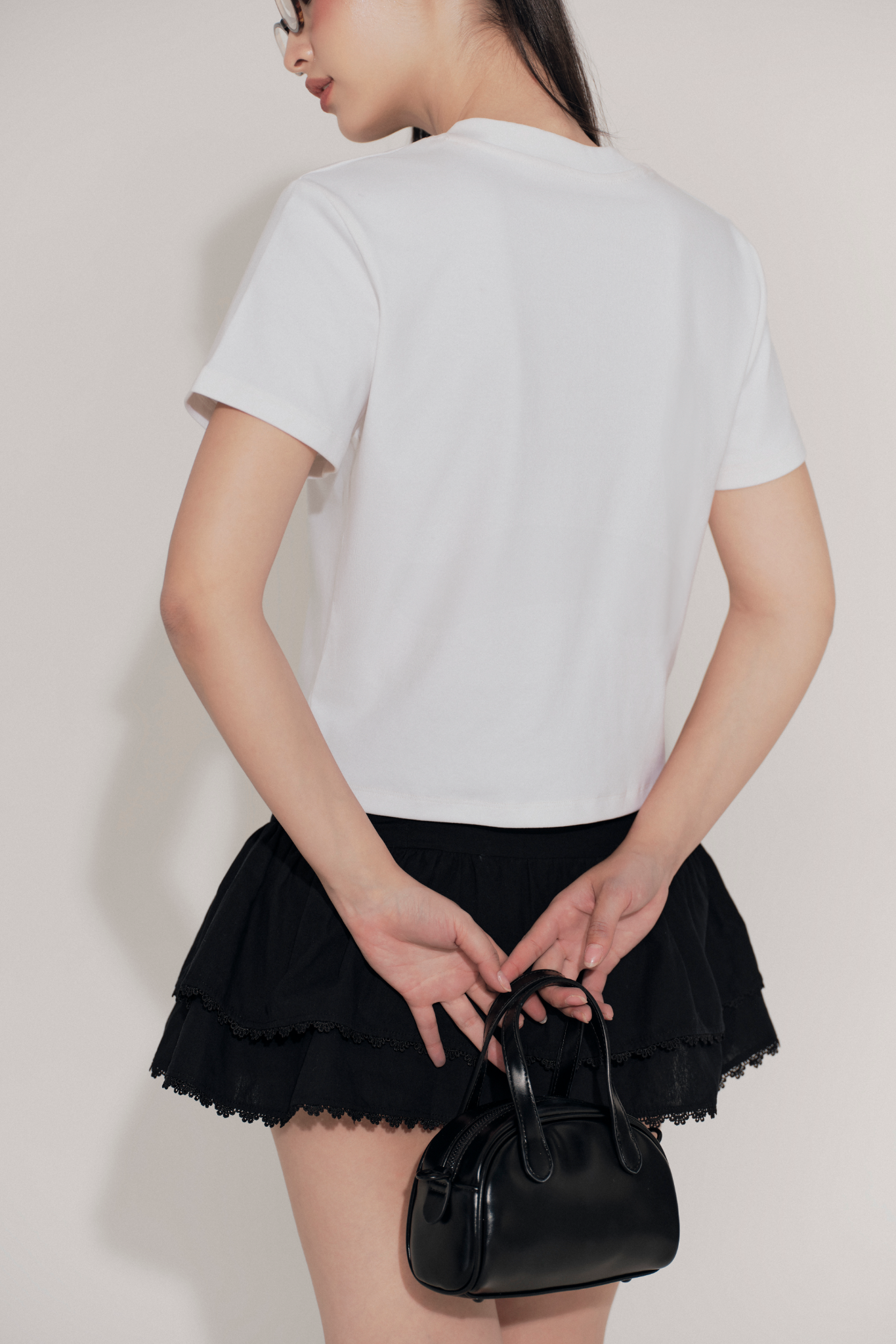 Áo Aruna Bow T Shirt in White