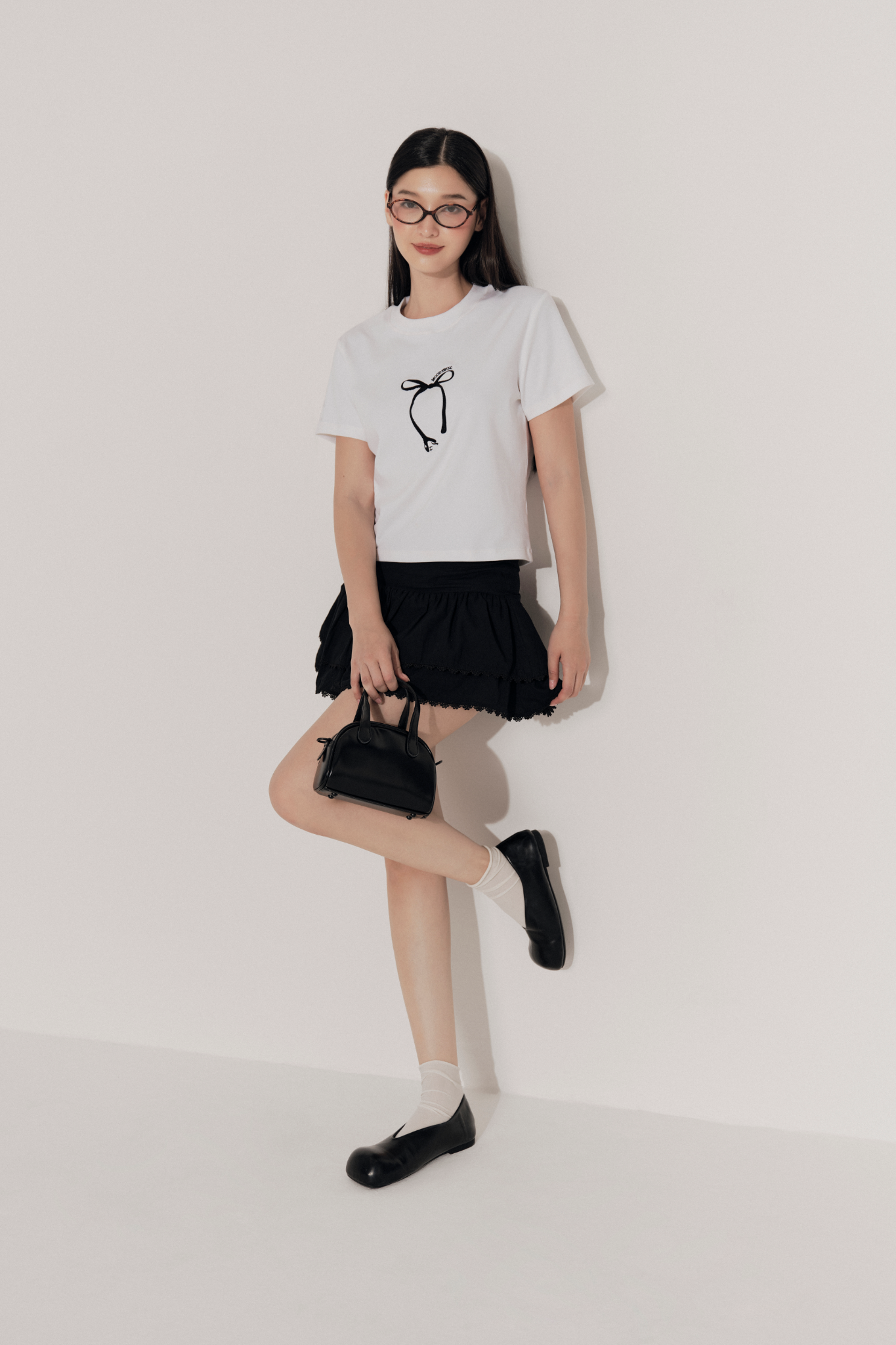 Áo Aruna Bow T Shirt in White