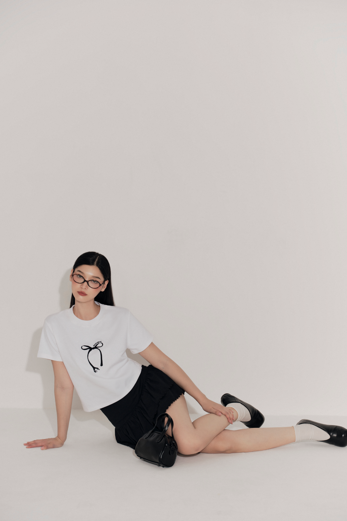 Áo Aruna Bow T Shirt in White