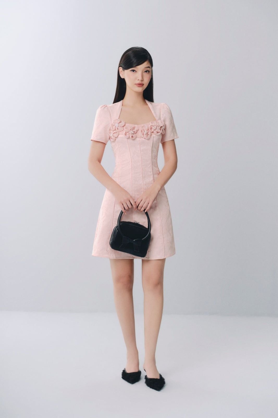 Váy hoa chiết eo Fuchsia Dress